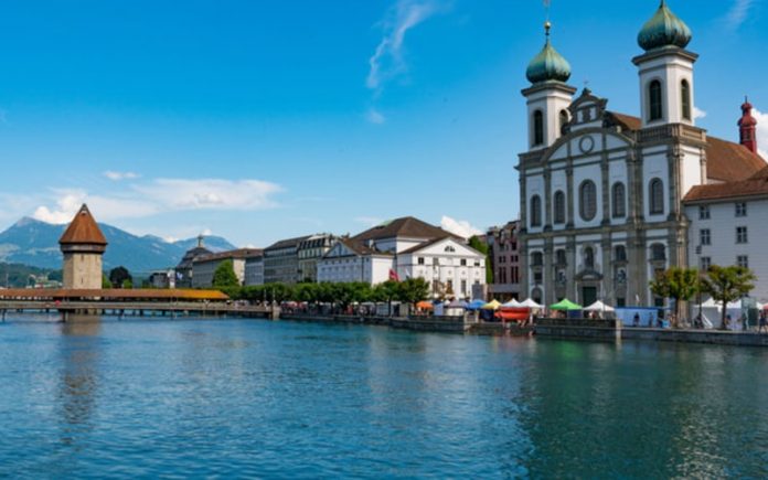 think-tank-pushes-creation-national-cryptocurrency-switzerland-980317 parinazver0 s-min اندیشکده سوئیس بر نیاز به ایجاد رمزارز ملی تاکید میکند